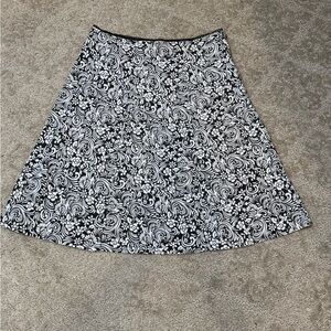 Notations Black and White Floral A-Line Skirt